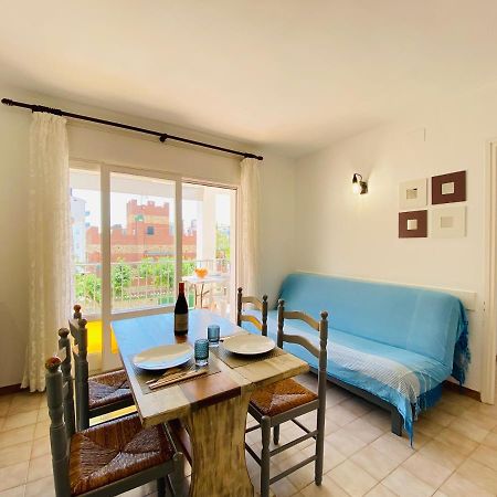 Apartamentos Aquarium. روساس المظهر الخارجي الصورة