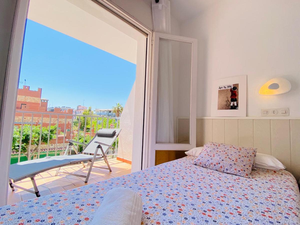 Apartamentos Aquarium. روساس المظهر الخارجي الصورة