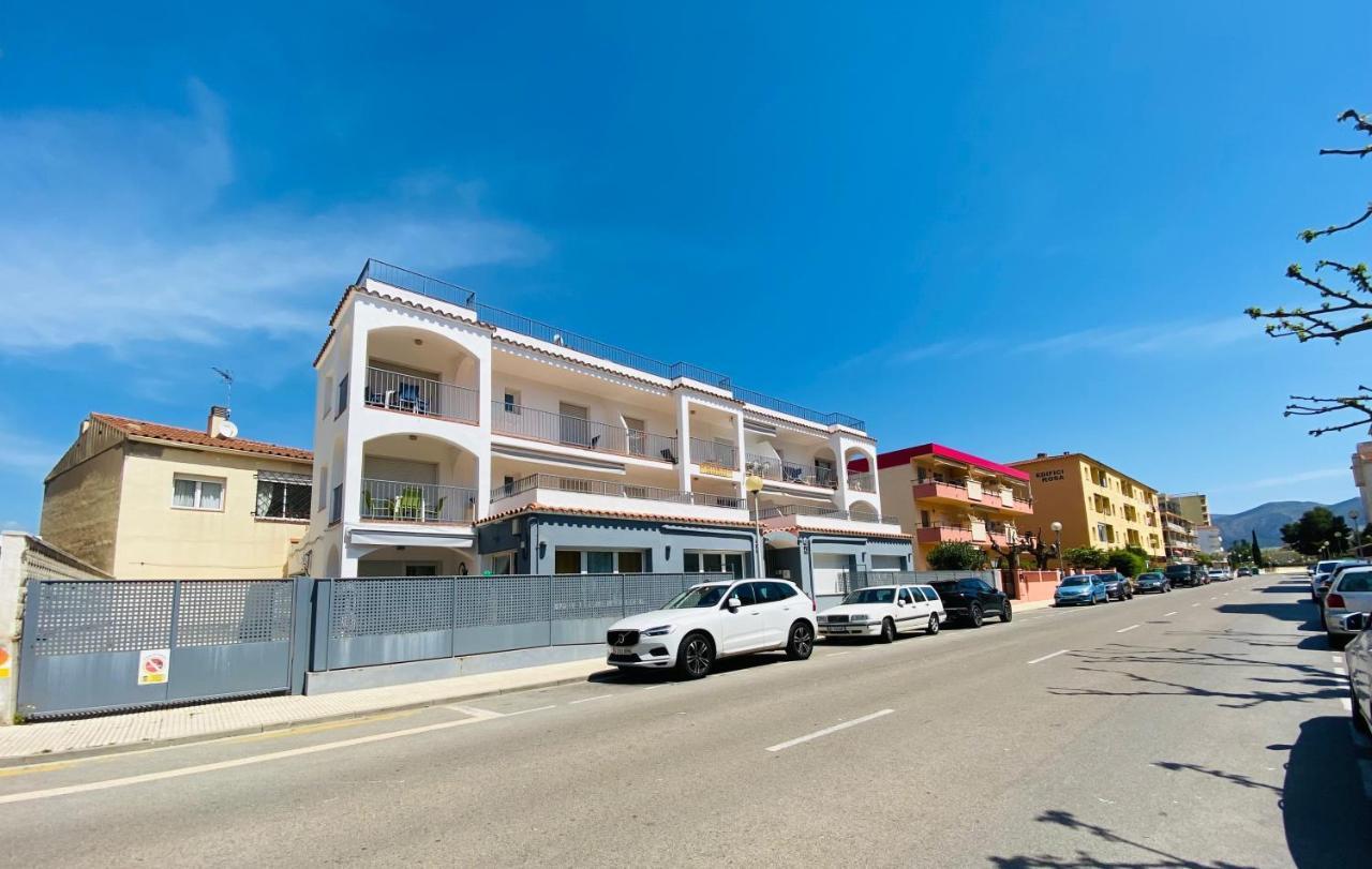 Apartamentos Aquarium. روساس المظهر الخارجي الصورة